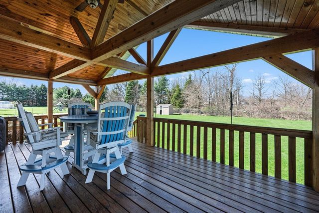 53126 Ridgeview Circle, Paw Paw, MI 49079