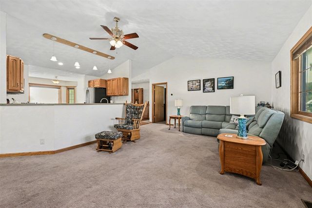 53126 Ridgeview Circle, Paw Paw, MI 49079