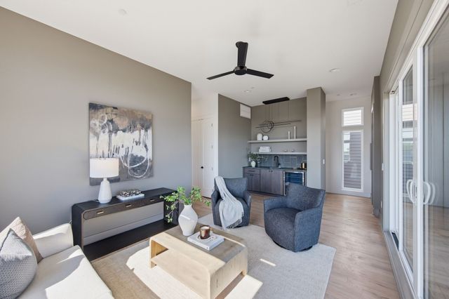 1006A Southside Ave, Nashville, TN 37203