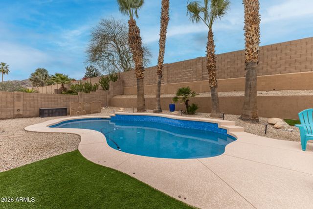 1810 W FRYE Road, Phoenix, AZ 85045