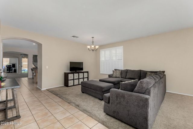 1810 W FRYE Road, Phoenix, AZ 85045