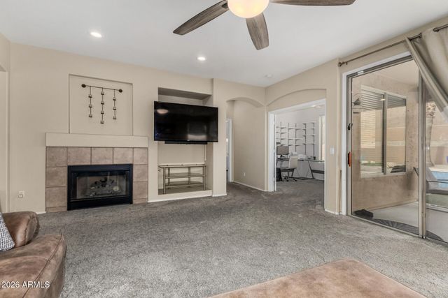 1810 W FRYE Road, Phoenix, AZ 85045