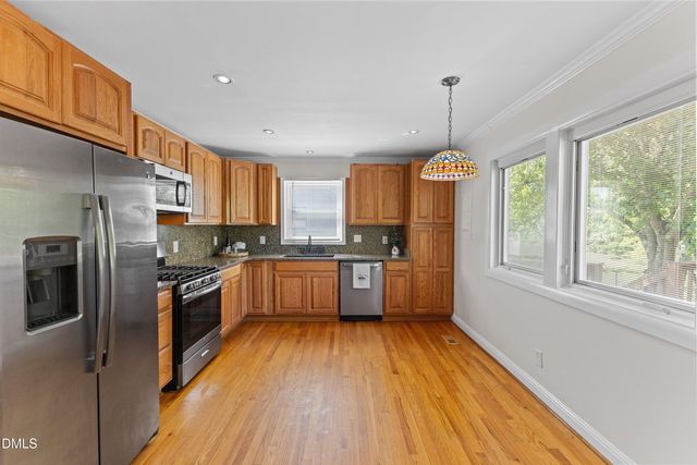 718 S Hughes Street, Apex, NC 27502