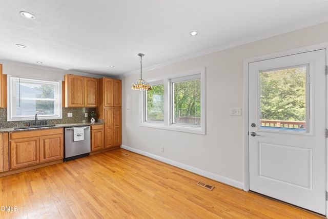 718 S Hughes Street, Apex, NC 27502