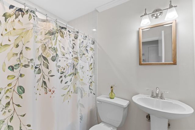 718 S Hughes Street, Apex, NC 27502