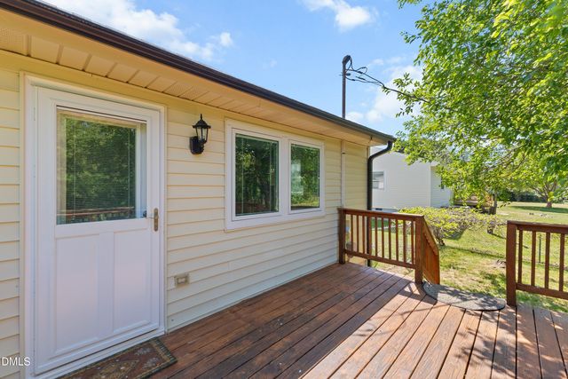 718 S Hughes Street, Apex, NC 27502