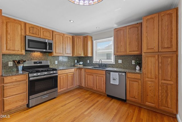 718 S Hughes Street, Apex, NC 27502