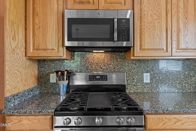 718 S Hughes Street, Apex, NC 27502