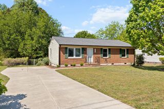 718 S Hughes Street, Apex, NC 27502