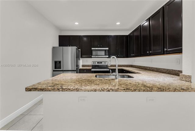 950 SW 147th Ave 2611, Pembroke Pines, FL 33027