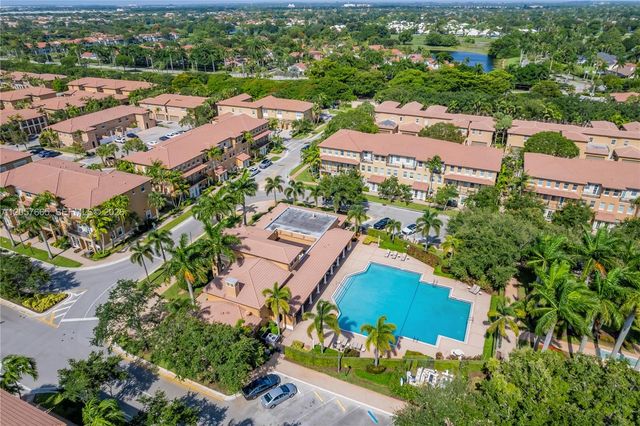 950 SW 147th Ave 2611, Pembroke Pines, FL 33027