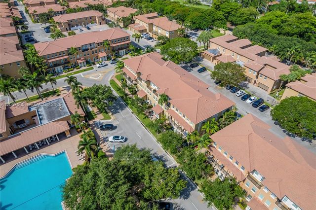950 SW 147th Ave 2611, Pembroke Pines, FL 33027