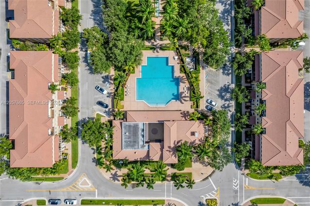 950 SW 147th Ave 2611, Pembroke Pines, FL 33027