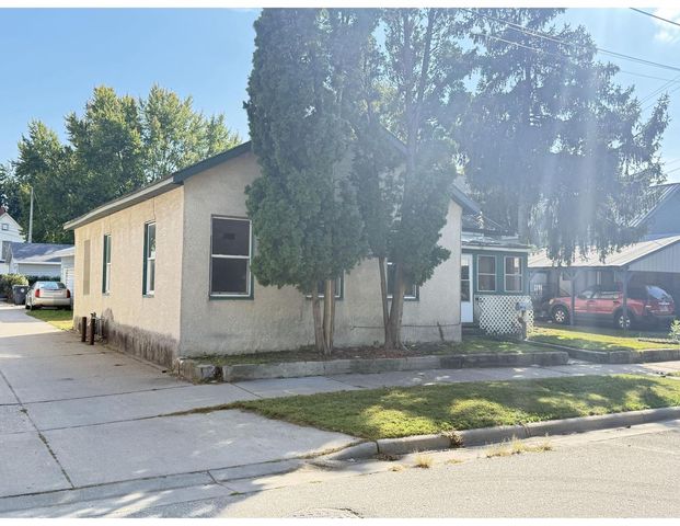 912 Cameron AVENUE, La Crosse, WI 54601