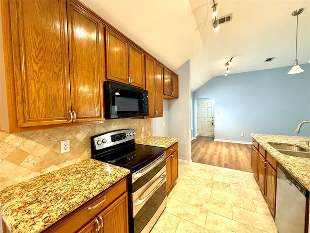 970 Fox Grove Lane, Providence Village, TX 76227