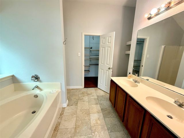 970 Fox Grove Lane, Providence Village, TX 76227