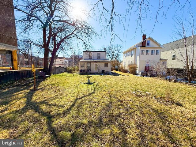 1030 KEARNY ST NE, Washington, DC 20017