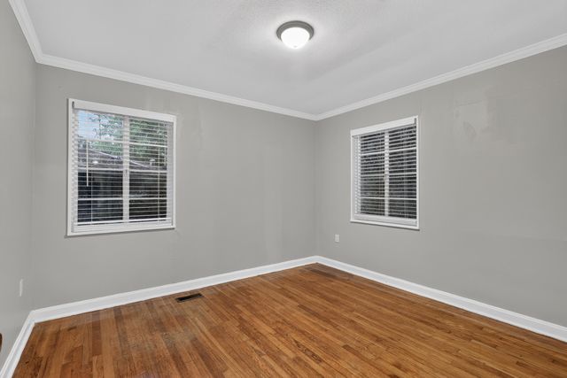 702 Woodhaven Dr., Hattiesburg, MS 39401