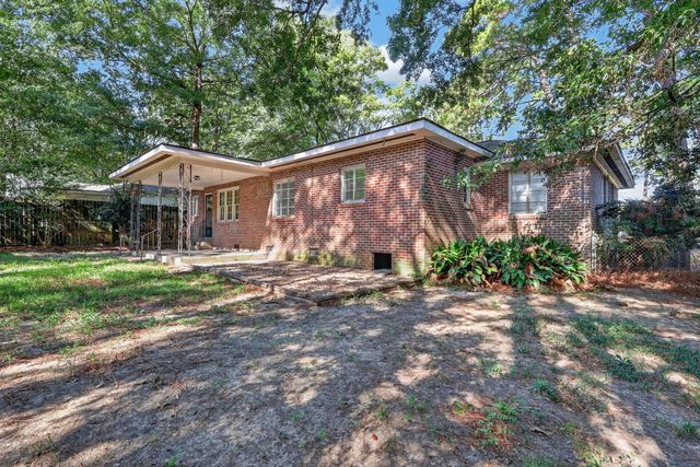 702 Woodhaven Dr., Hattiesburg, MS 39401