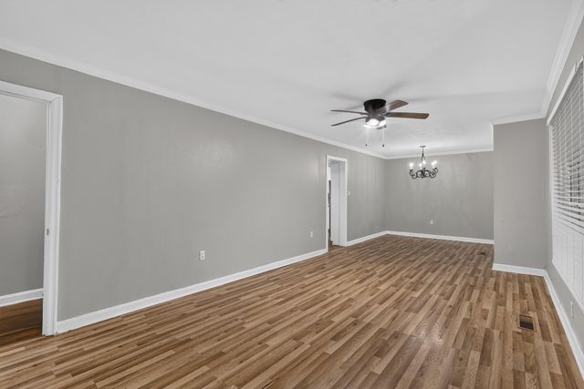 702 Woodhaven Dr., Hattiesburg, MS 39401