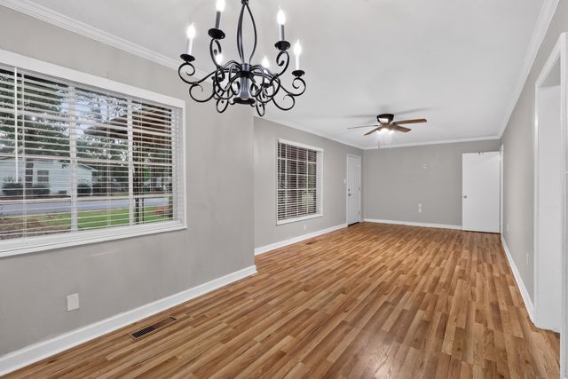 702 Woodhaven Dr., Hattiesburg, MS 39401