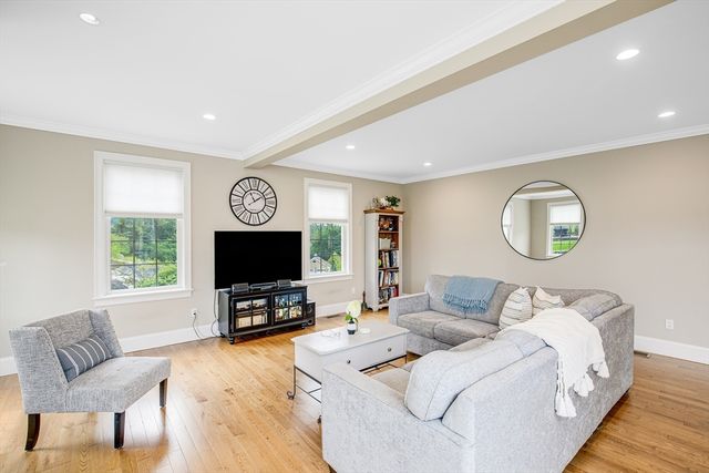 5 Point Shore Drive, Amesbury, MA 01913