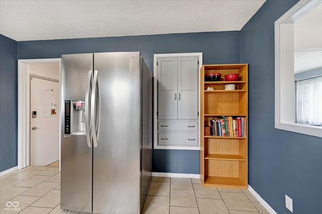 4601 N Lesley Avenue, Indianapolis, IN 46226