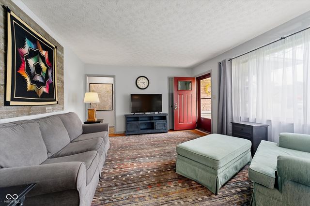 4601 N Lesley Avenue, Indianapolis, IN 46226