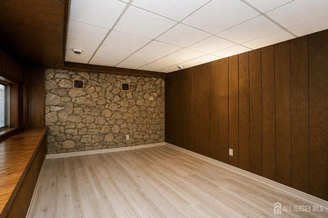 16 Ivy Place, Monroe, NJ 08831