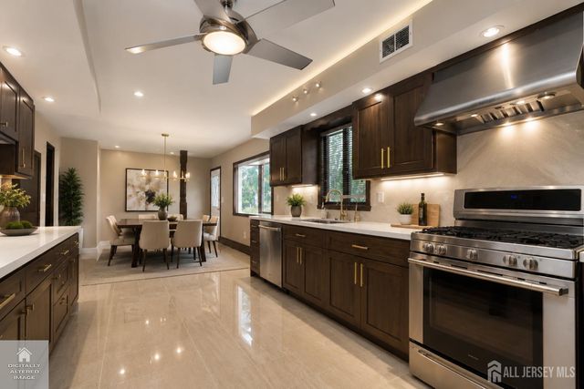 16 Ivy Place, Monroe, NJ 08831
