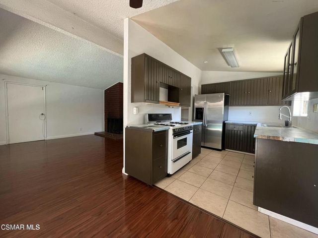 1507 4th Street, Simi Valley, CA 93065