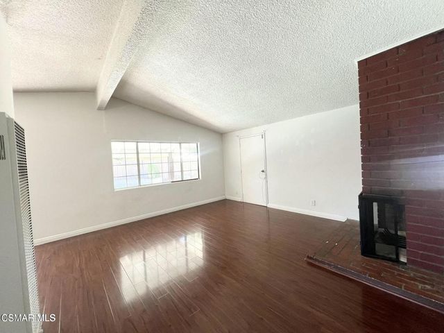 1507 4th Street, Simi Valley, CA 93065