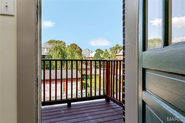 3805 Shenandoah Avenue 1st floor, St Louis, MO 63110