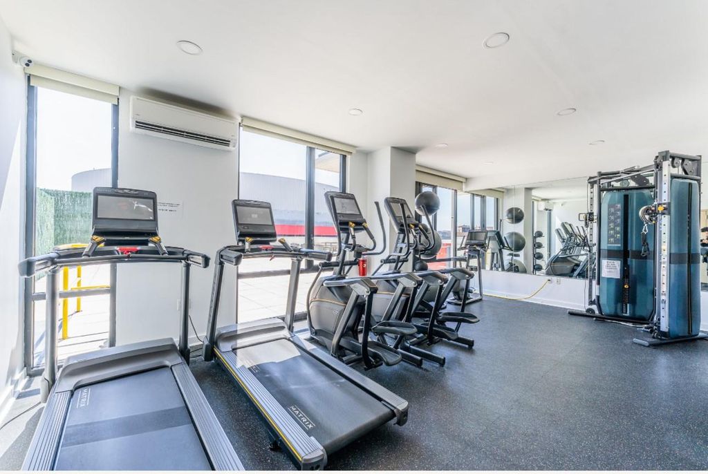 8808 Justice Avenue 15M, Elmhurst, NY 11373