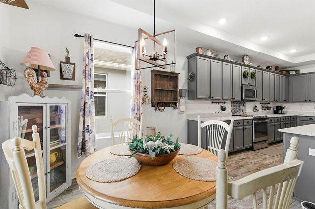 895 OLD WINDSOR WAY, Spring Hill, FL 34609