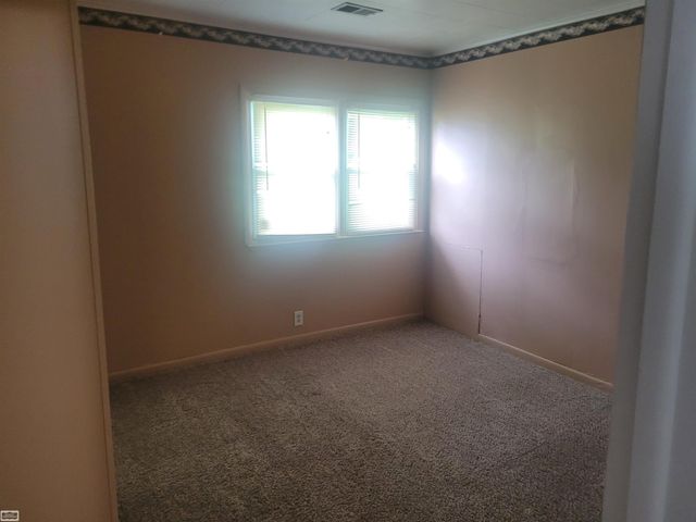 25300 23 mile Road, Chesterfield Twp, MI 48051