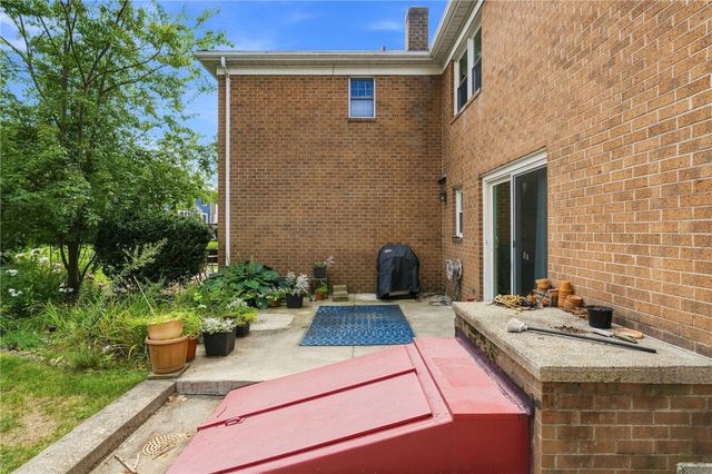 109 Wyndham Avenue 109, Providence, RI 02908