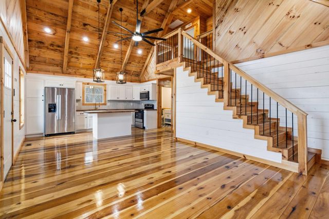 223 Pumpkin Creek Circle, Jamestown, KY 42629