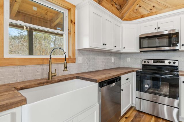 223 Pumpkin Creek Circle, Jamestown, KY 42629