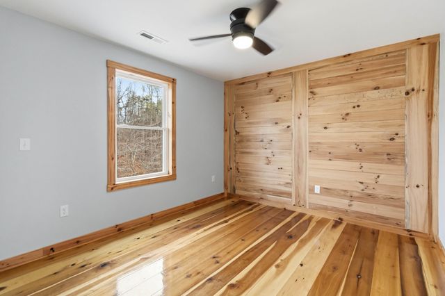 223 Pumpkin Creek Circle, Jamestown, KY 42629