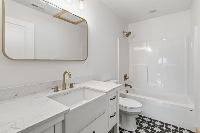 223 Pumpkin Creek Circle, Jamestown, KY 42629