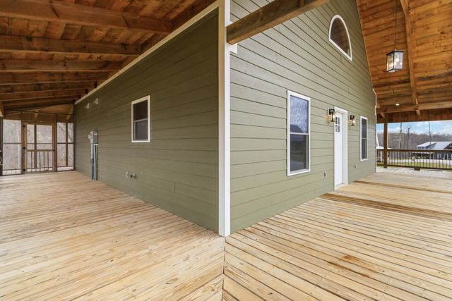 223 Pumpkin Creek Circle, Jamestown, KY 42629