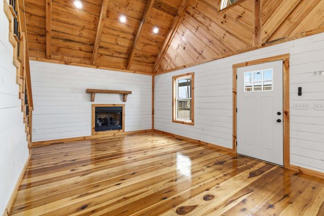 223 Pumpkin Creek Circle, Jamestown, KY 42629