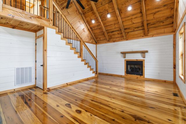 223 Pumpkin Creek Circle, Jamestown, KY 42629