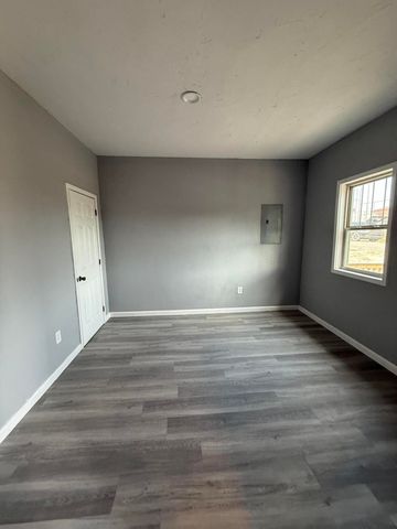 604 E Bertha Street, Humansville, MO 65674