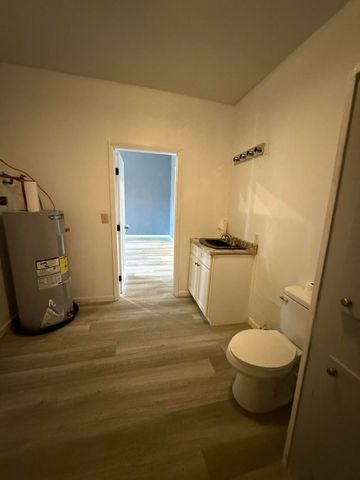 604 E Bertha Street, Humansville, MO 65674