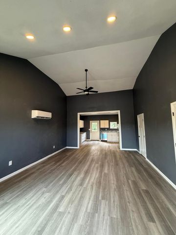 604 E Bertha Street, Humansville, MO 65674