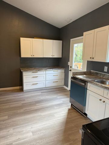 604 E Bertha Street, Humansville, MO 65674