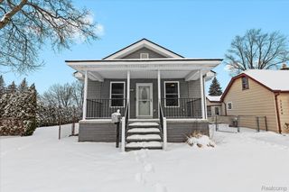 25048 Doxtator Street, Dearborn, MI 48128