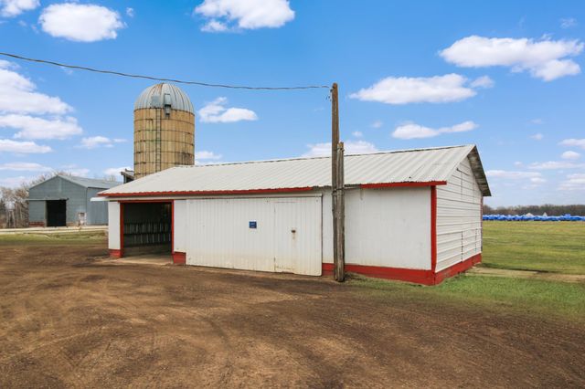 18848 223rd Street, Richmond, MN 56368